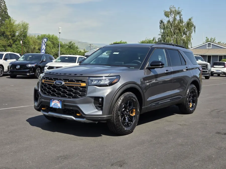 2026 Ford Explorer in Carbonized Gray Metallic