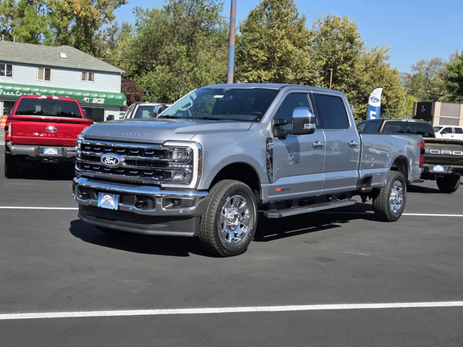 2027 Ford Super Duty F-250 SRW in Iconic Silver Metallic