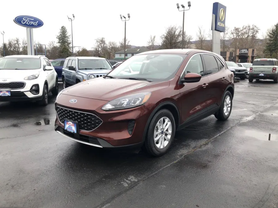 2021 Ford Escape in Bronze Fire Metallic