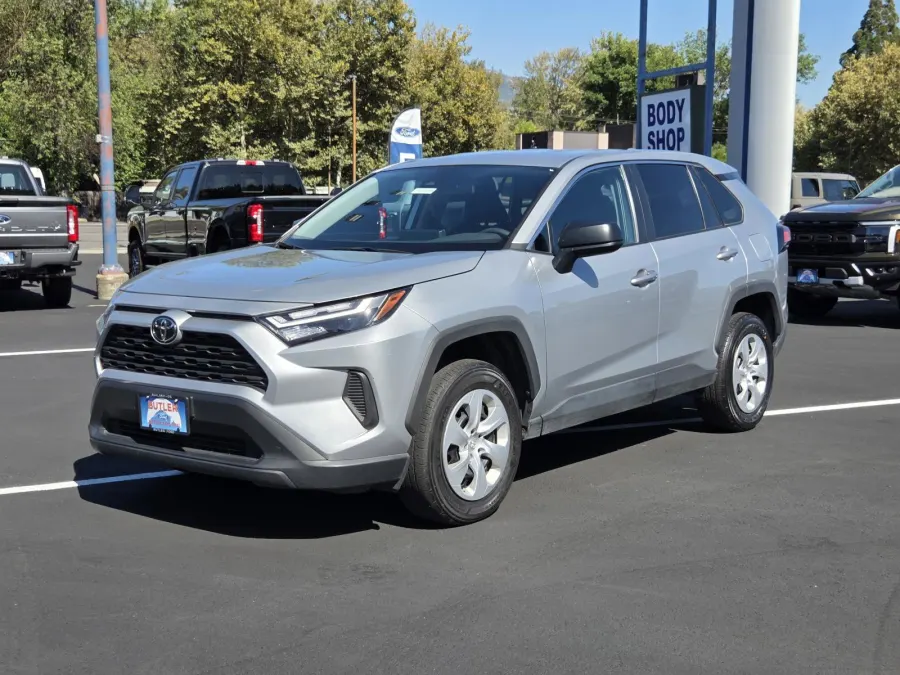 2025 Toyota RAV4 in Silver Sky Metallic