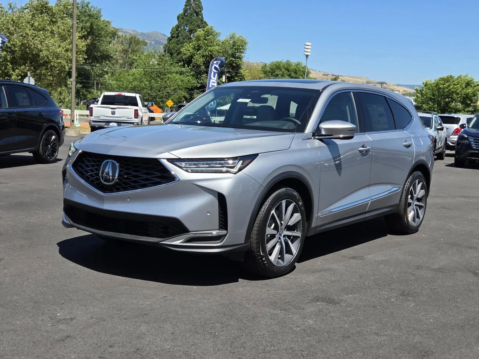 2026 Acura MDX w/Technology Package AWD in Solar Silver Metallic