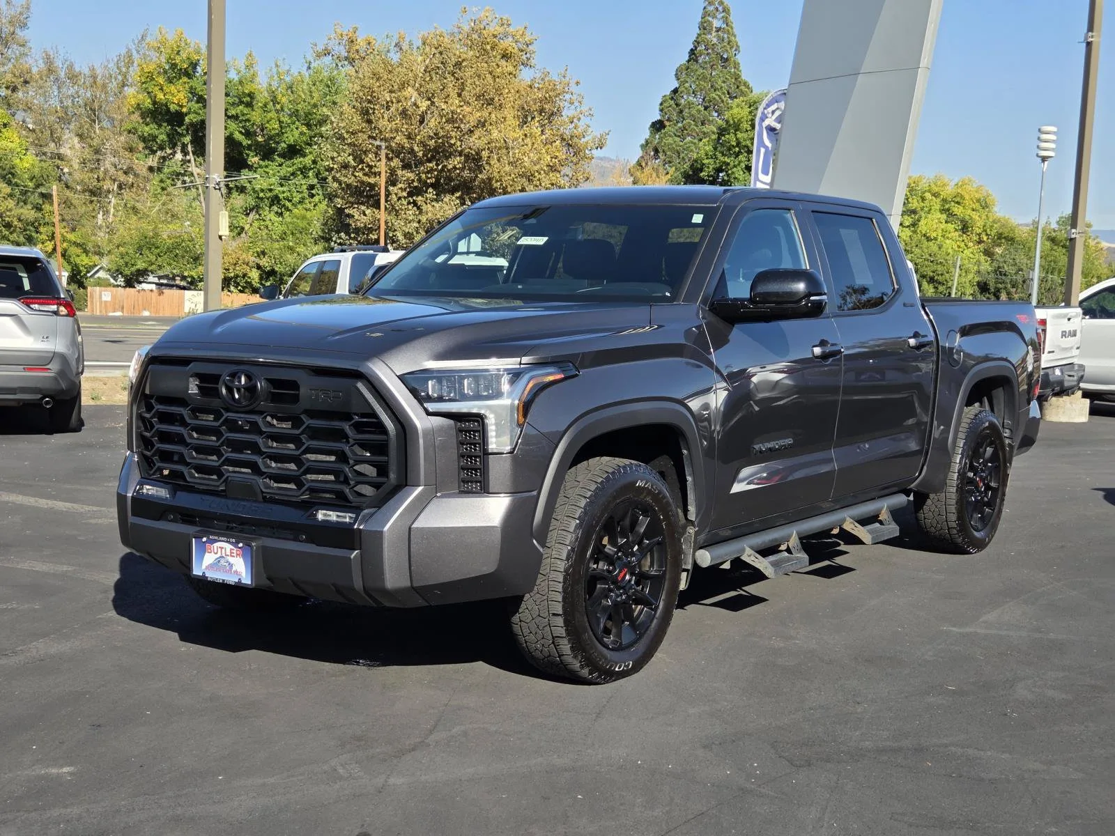 2025 Toyota Tundra 4WD Limited in Magnetic Gray Metallic