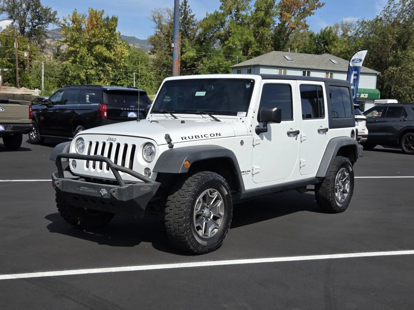 2017 Jeep Wrangler Unlimited Rubicon in Bright White Clearcoat