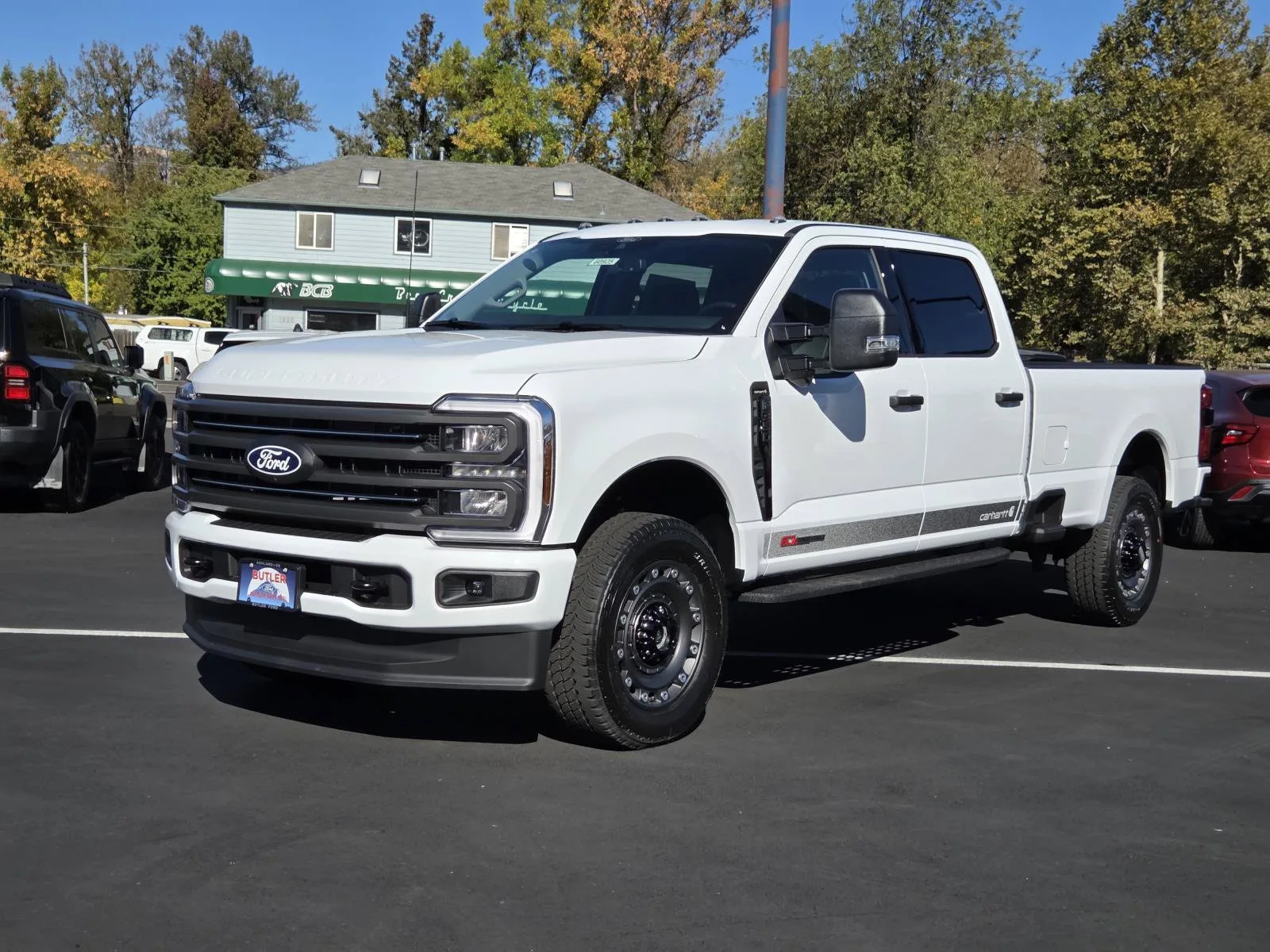 2027 Ford Super Duty F-350 SRW XLT in Oxford White